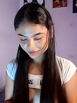 Cleo_hills' Live XXX Chat