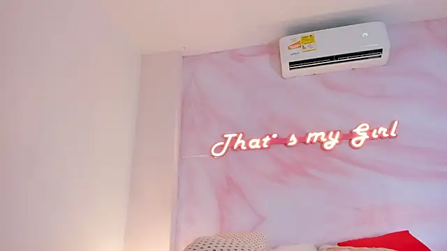 Adalyn_Cute Chat XXX in diretta