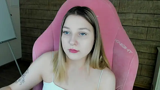 TinnaBurton Chat XXX live