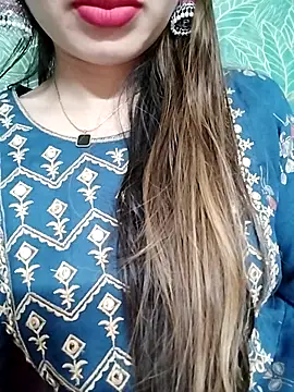 Czat XXX na żywo – Noor_Darliing