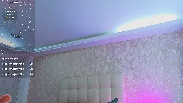 _sharlotte777: απευθείας συνομιλία ΧΧΧ