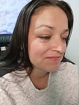 Chatroom XXX en direct de Isa_bluee