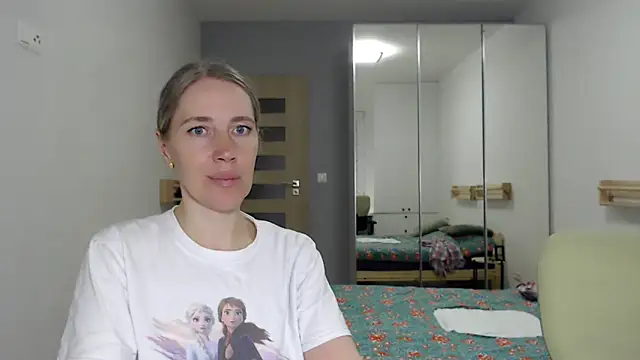 Javelinka Adlı Modelin Canlı XXX Sohbeti