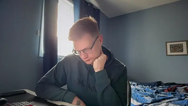 lustylyndon webkamerás műsora