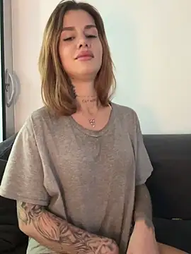 EmiliaCatalina live XXX chat