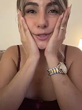 CarolinaLujan17's Live XXX Chat