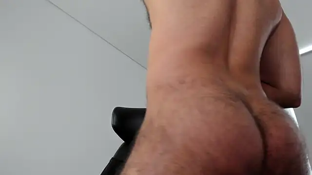 simonleon27n Live XXX chat