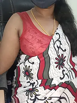 Tamil-hotwife 现场XXX聊天