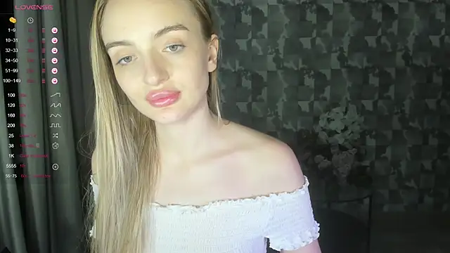 A_delina live XXX chat
