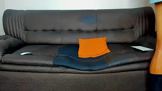 KingAura8 – Naživo XXX chat