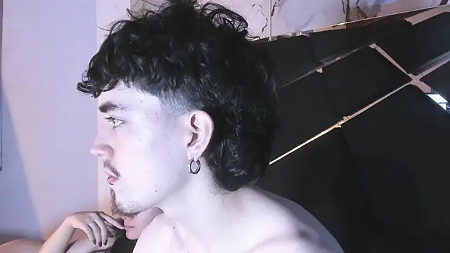 Couple_In_Heat's Live XXX Chat