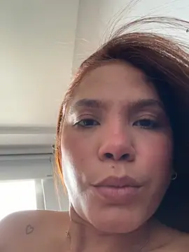 iris_____'s Webcam Show