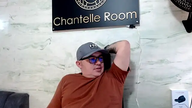 maximo_daddyのライブXXXチャット
