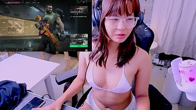 Kana_G Chat XXX in diretta