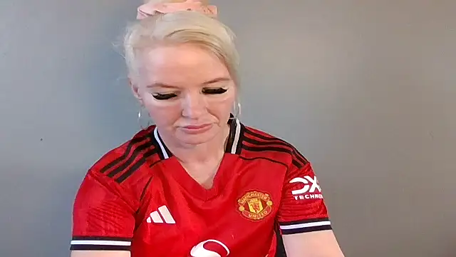 دردشة GymQueen_Grace الجنسية المباشرة
