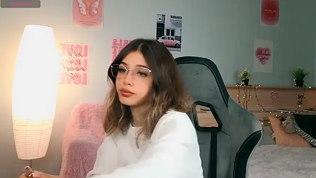Chat +18 de dinnerwithflowers ao vivo