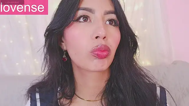 Živý XXX chat Miss_Charlottet