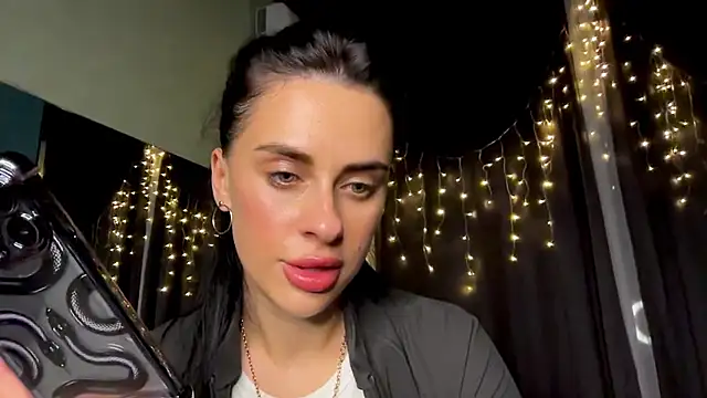 MariaValverdeee Chat XXX in diretta