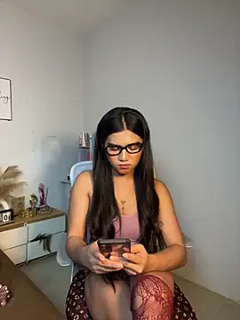 JassmineLove webcam show