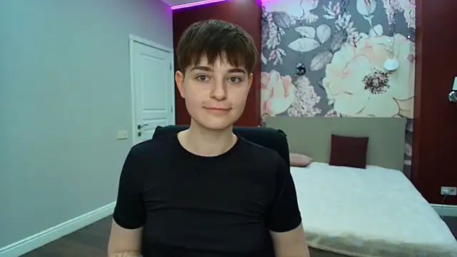EmiliaYours Chat XXX in diretta
