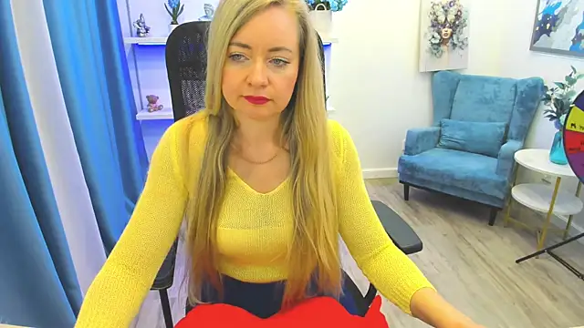 CharlotteKerti Live XXX-chat
