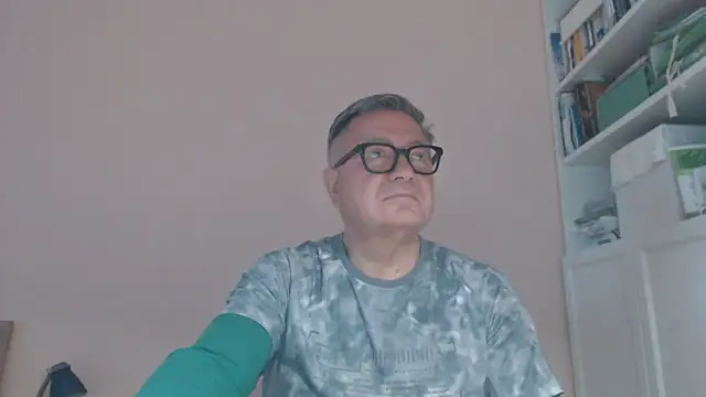 YOU6me's Webcam Show