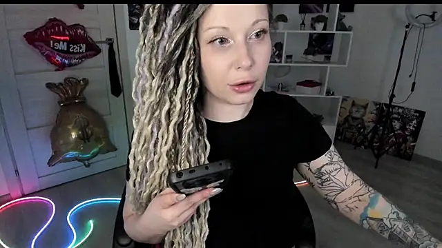 HoneySallyMoore élő XXX-chatje