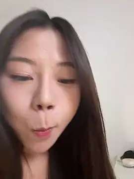 liuliu-x's Webcam Show