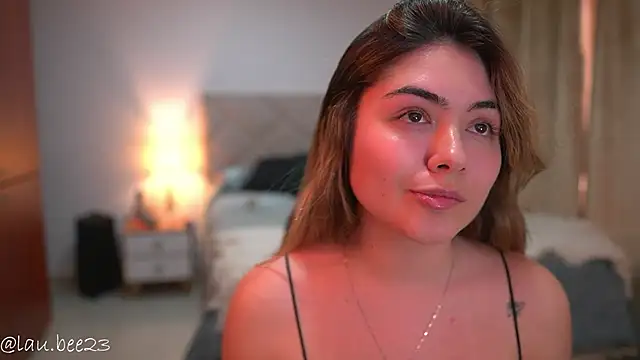 Chat XXX Live Lau_Bee