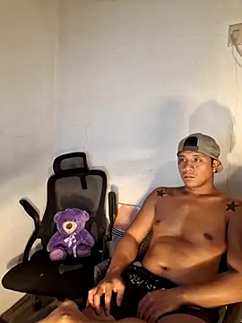 Felix_Ashern Webbikameraesitys
