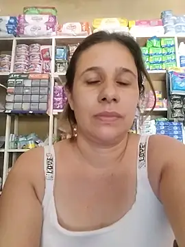 MIA-LARIOS Chat XXX in diretta