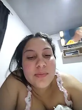 esmeralda_jadees 라이브 XXX 채팅