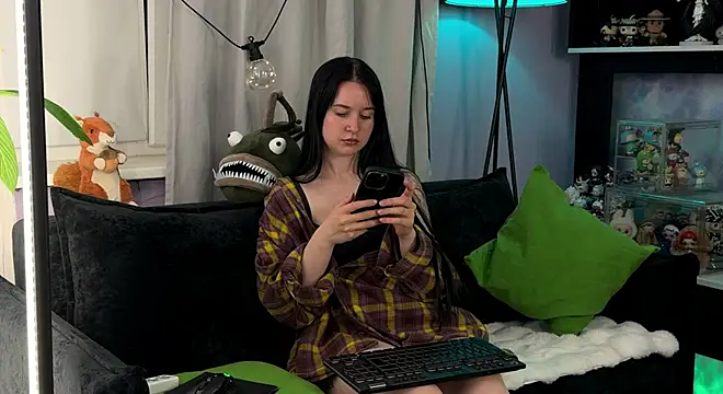 KiraLiLime's Live XXX Chat