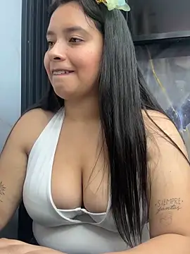 Miss_Bella_Flame élő XXX-chatje