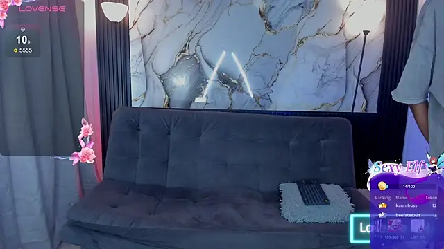 triiangel_latinboyのウェブカメラショー