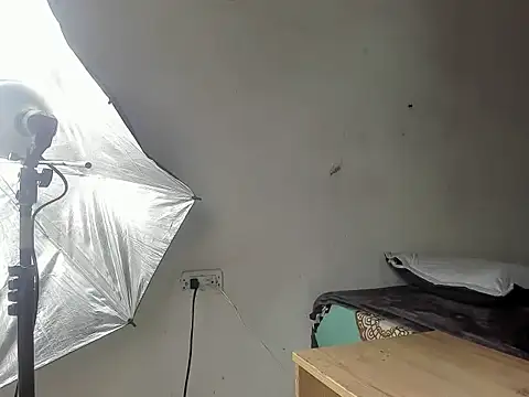 Edy_coltt 在線直播表演