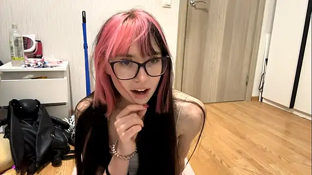 Chat +18 de WifeAileen ao vivo