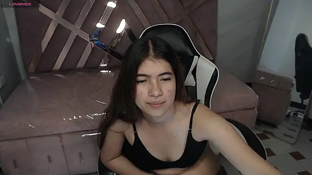 alesia_v_v's Webcam Show