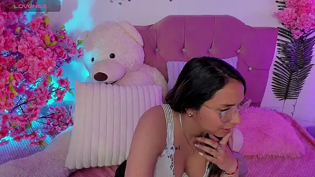 Sharon_rhodes_'s Webcam Show