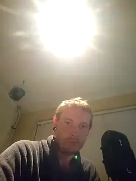 piercingpik Live XXX-chat