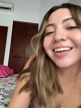 Bonni_lohan Show in webcam