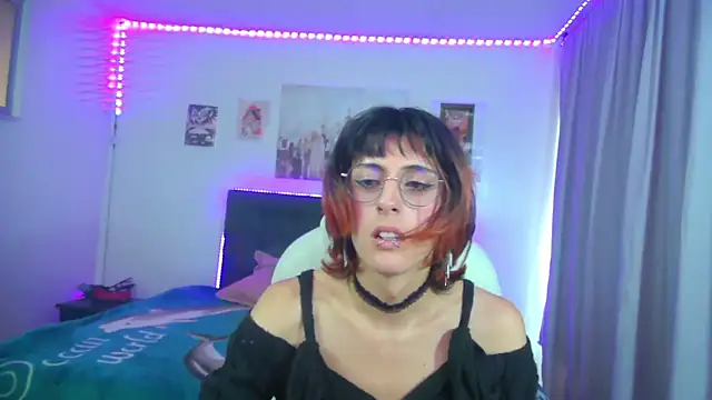goth_minerva webcam show