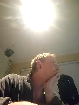 piercingpik Live XXX Chat