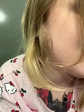 Živý XXX chat _elliiss_