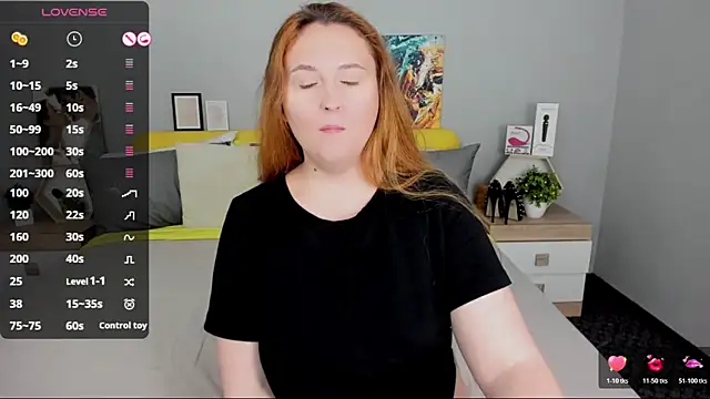BabeLessi's Live XXX Chat