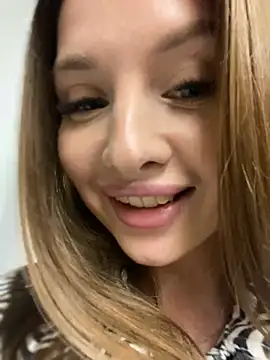 KrisMagnolyn Live XXX chat
