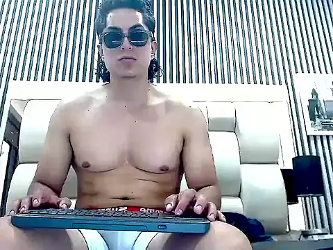 Alex_Wolft webcam show