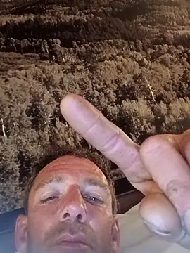Treemandude webkamerás műsora