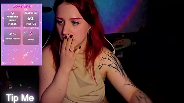 Mini_Lady1 élő XXX-chatje