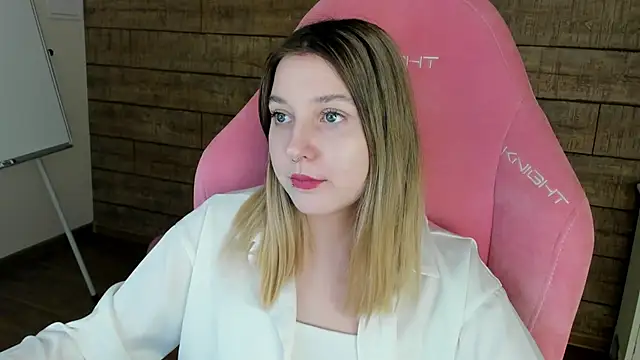 XXX chat uživo modela TinnaBurton